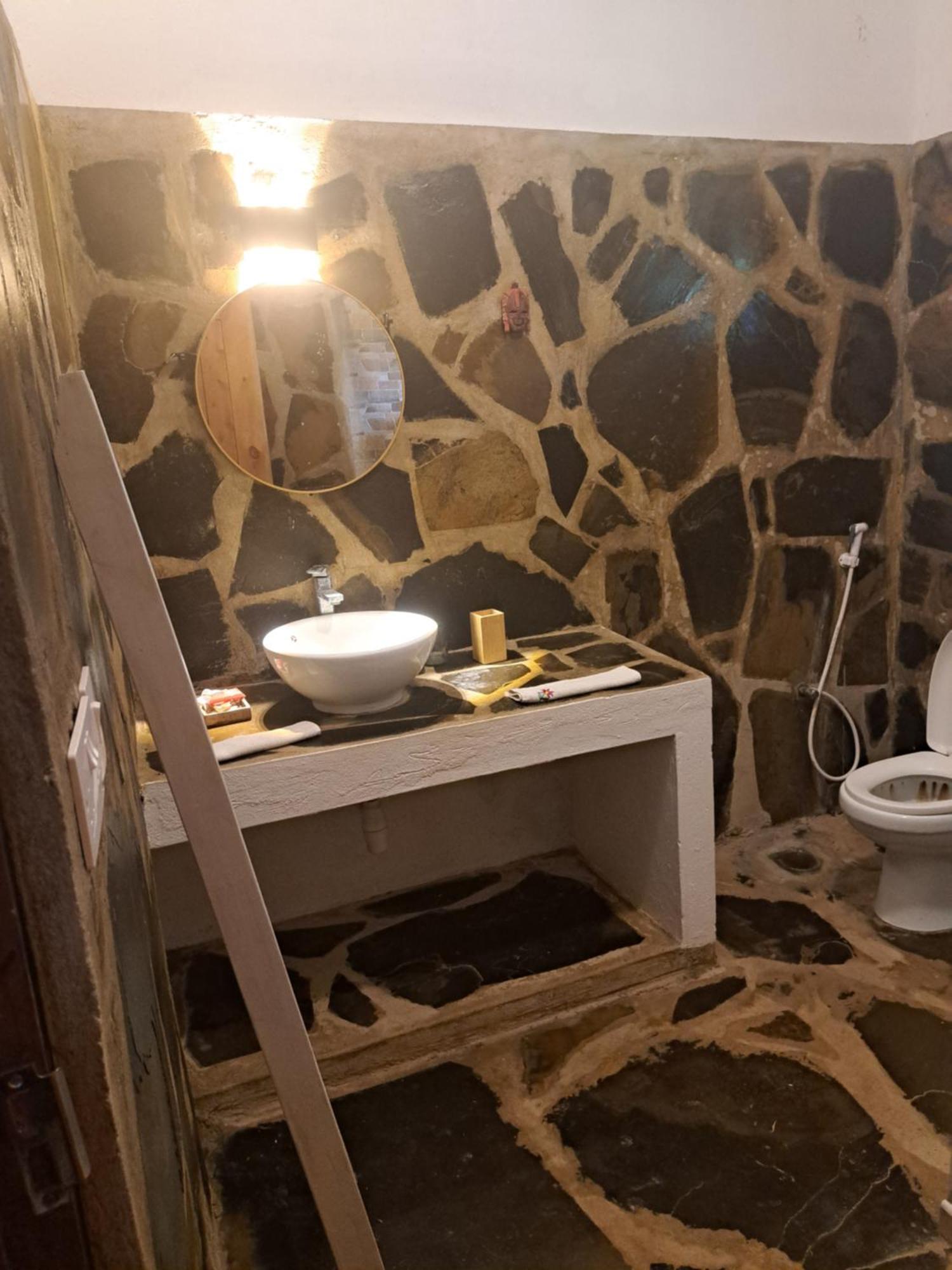 Diani Yoga Barn Bed & Breakfast Укунда Стая снимка